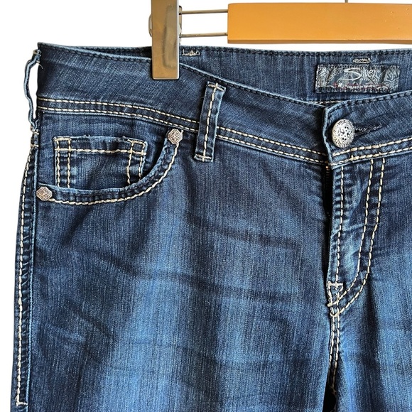 Silver Jeans Suki Capri Dark Wash Low Rise Denim Jeans Size 34 - Picture 4 of 11